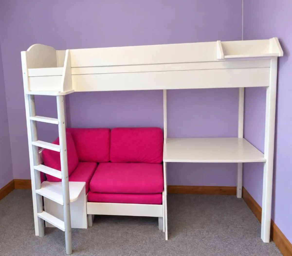 Bunk bed with pull out bed and desk - Image 4