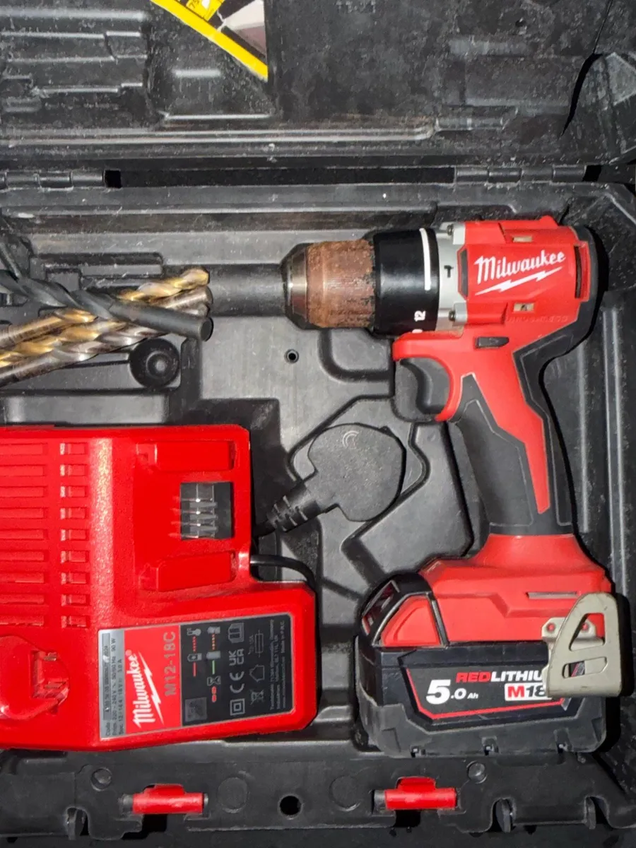 Milwaukee m18 drill - Image 1