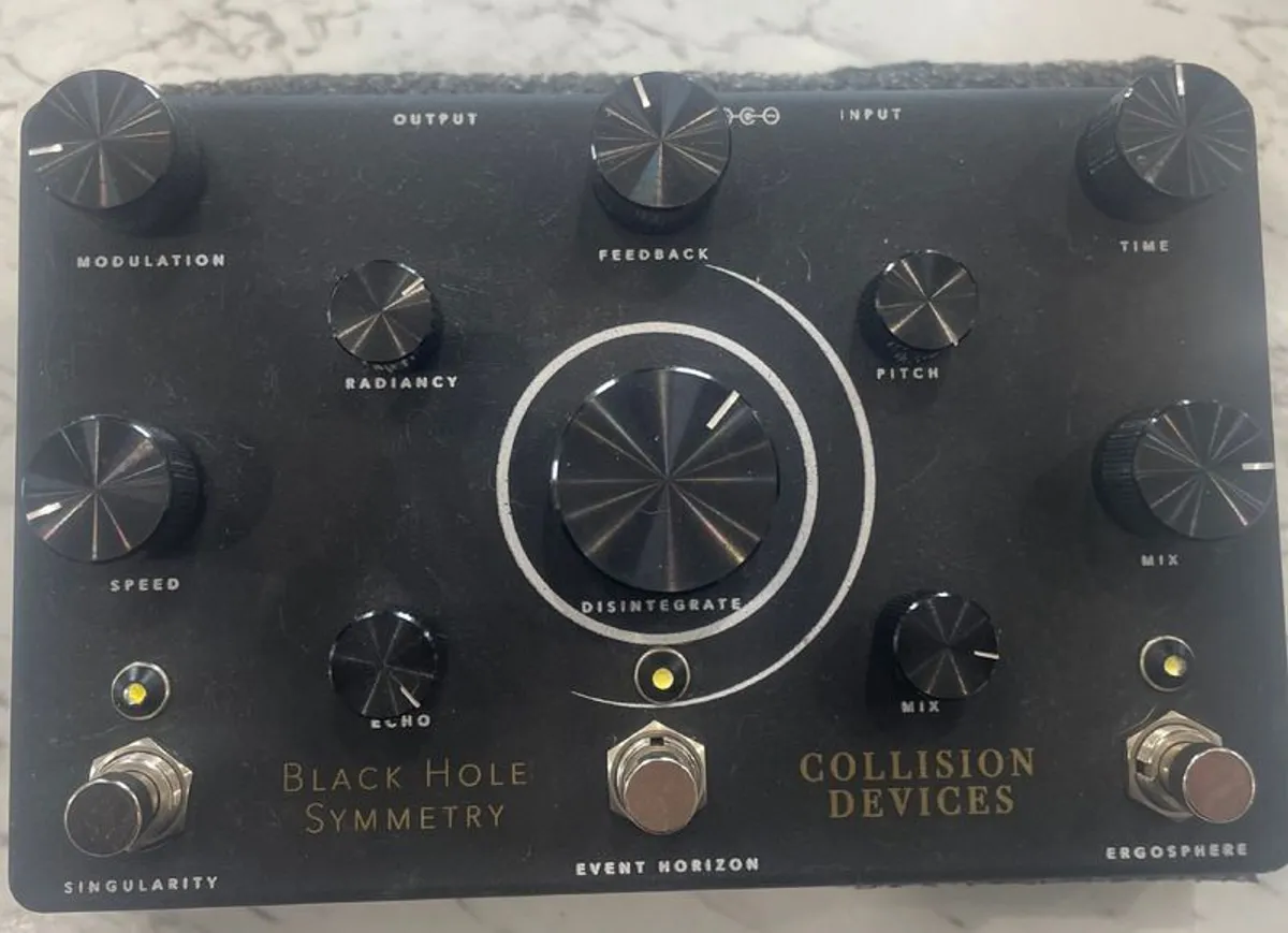 Collision Devices Black Hole Symmetry - Image 3
