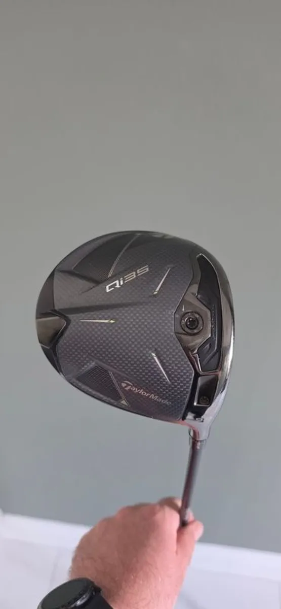 Taylormade Qi35 Driver - Image 1