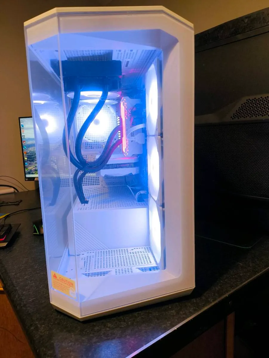 Gaming PC RTX 4060 11th Gen Intel i7 - Image 4