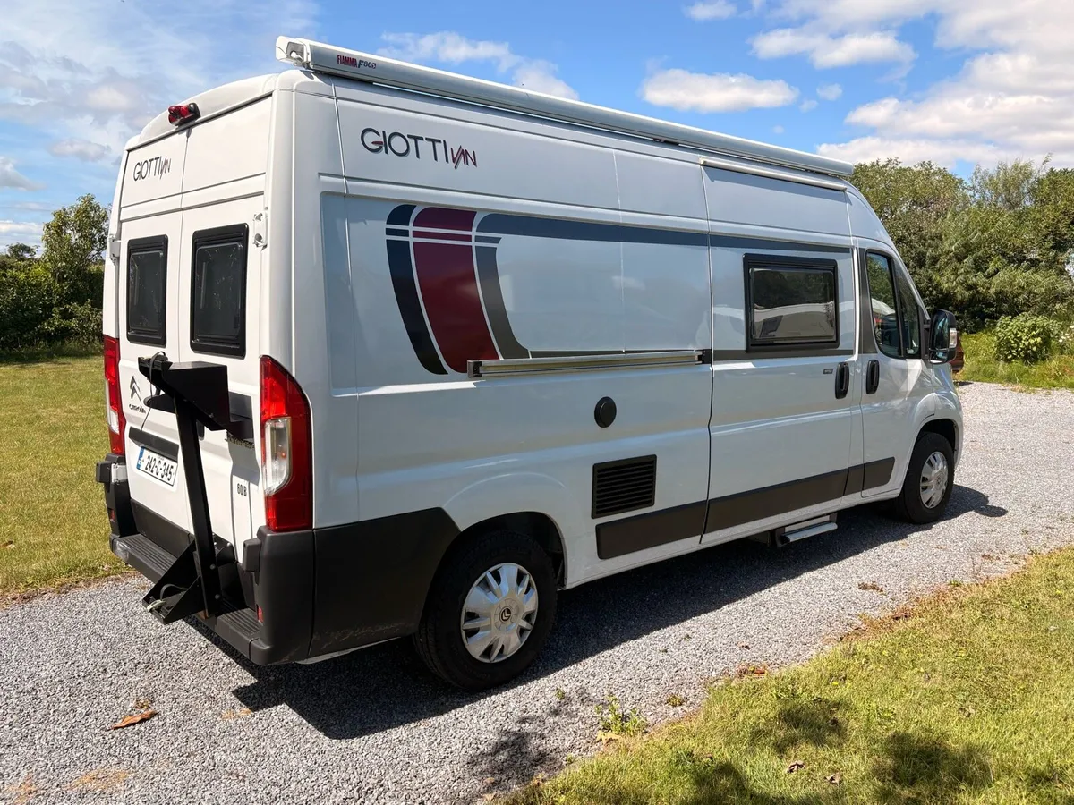 Giottiline 60B 3 - 5 berth - Image 3