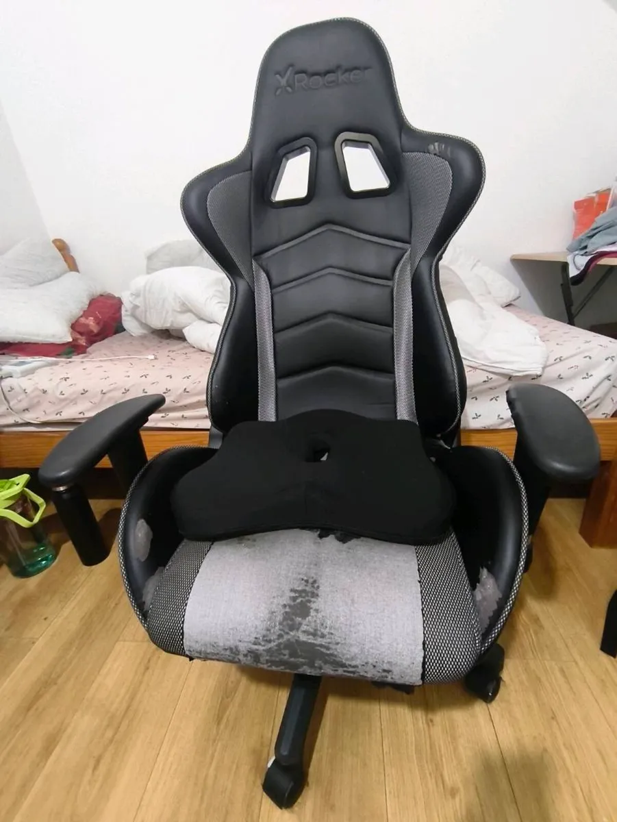 Gaming chair - Image 2