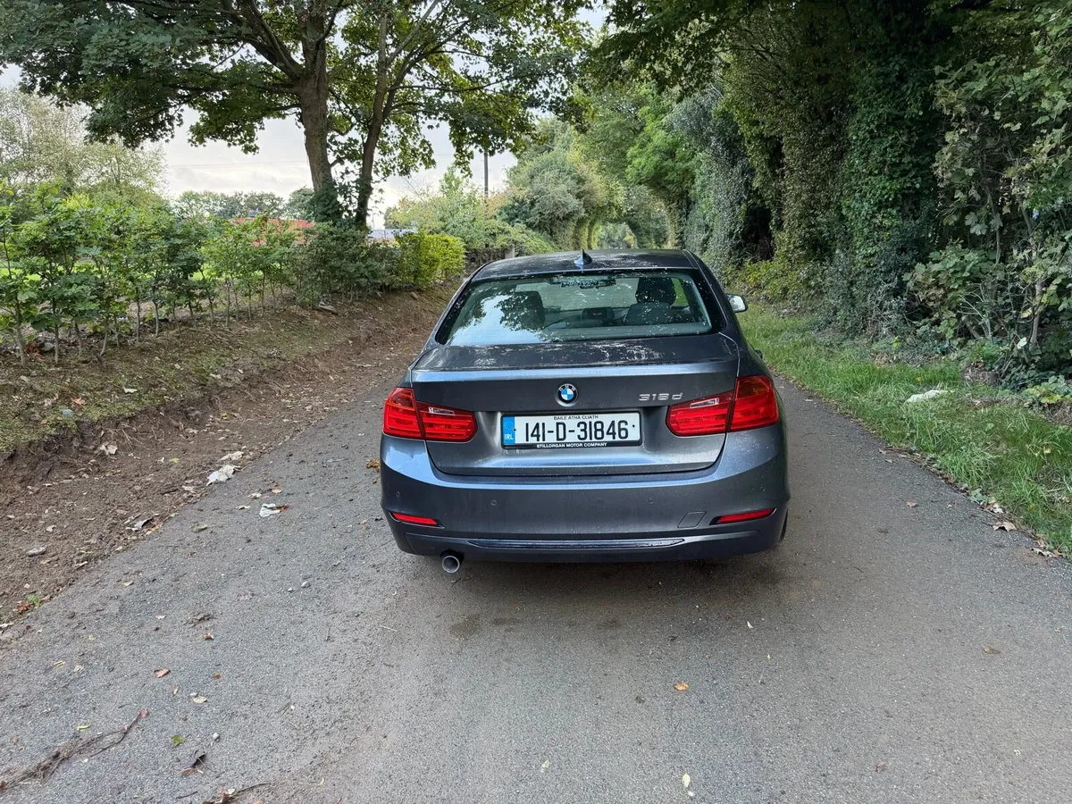 141 BMW 318D F30 Sport Dynamic - Image 2