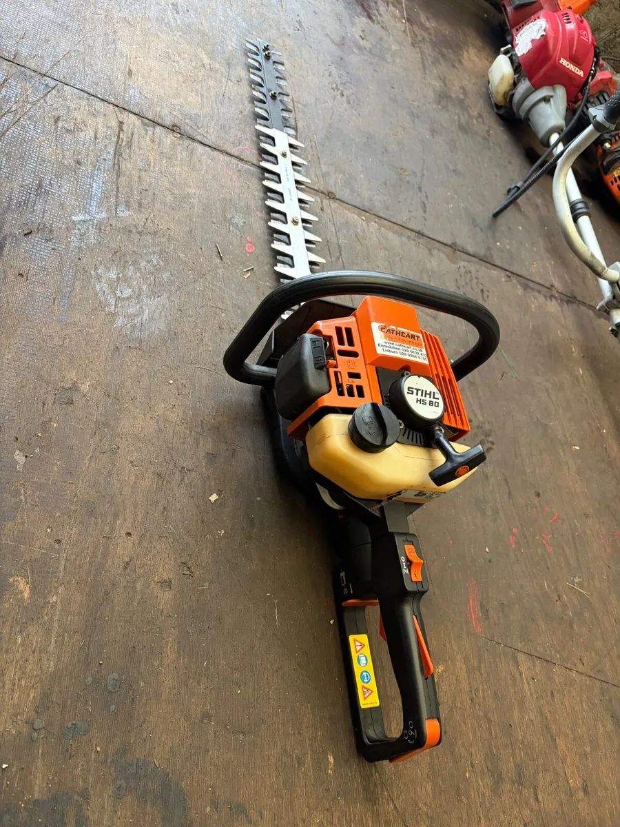 Genuine STIHL HS 80 Petrol Hedge Cutter - Image 3