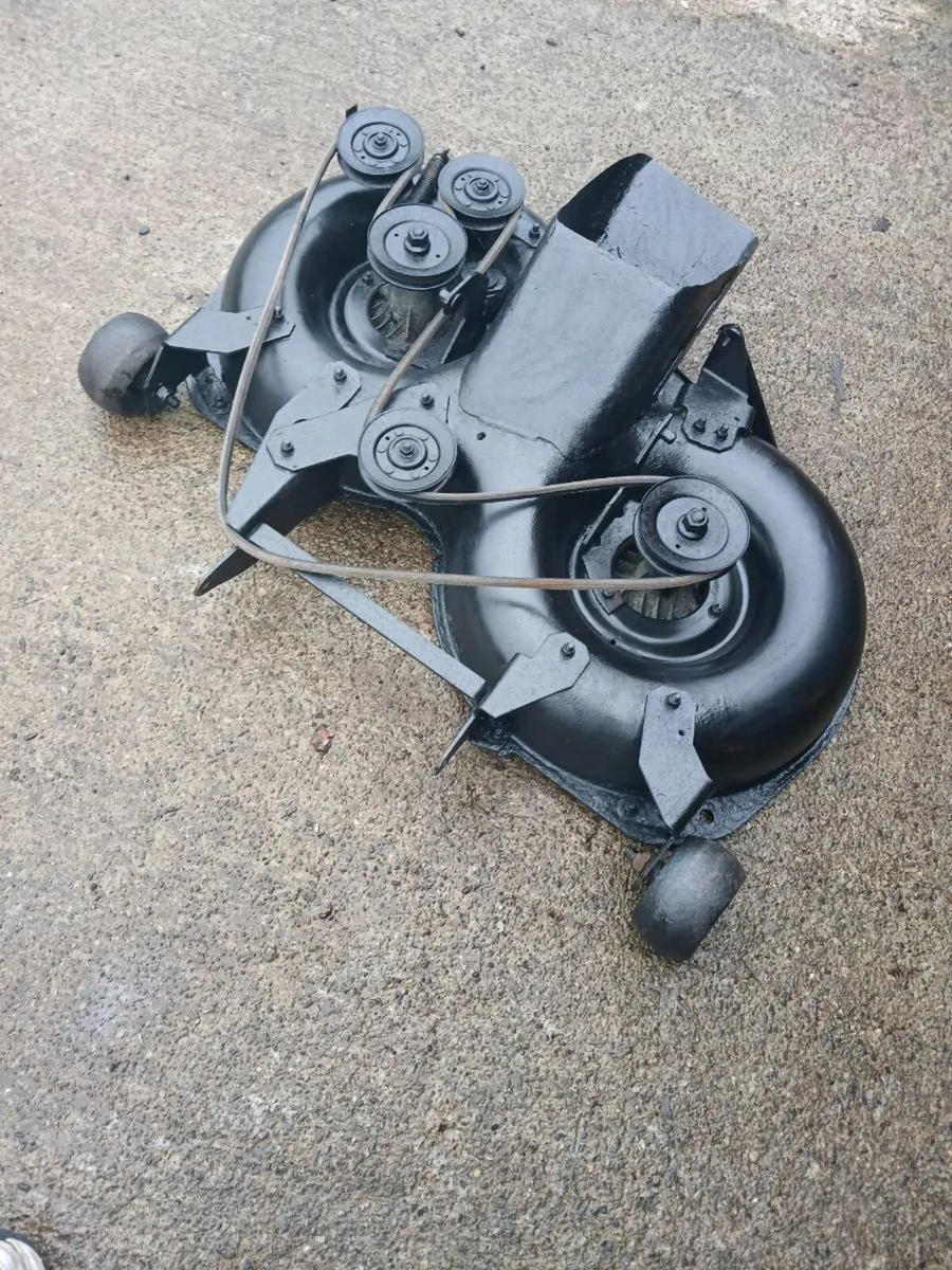 36" deck fits Husqvarna 151cth & 171 cth - Image 1