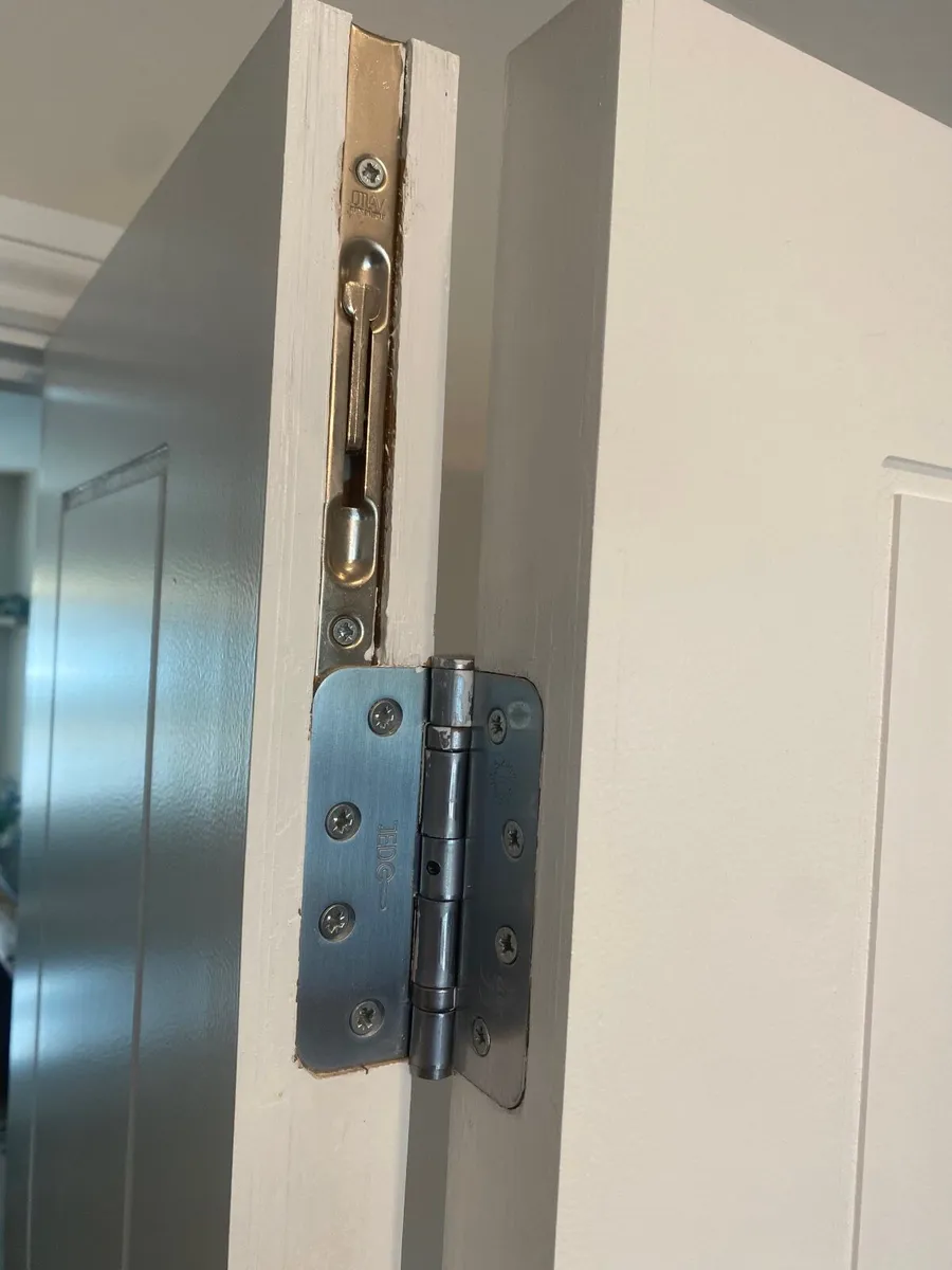 Folding internal solid Doors - Image 3