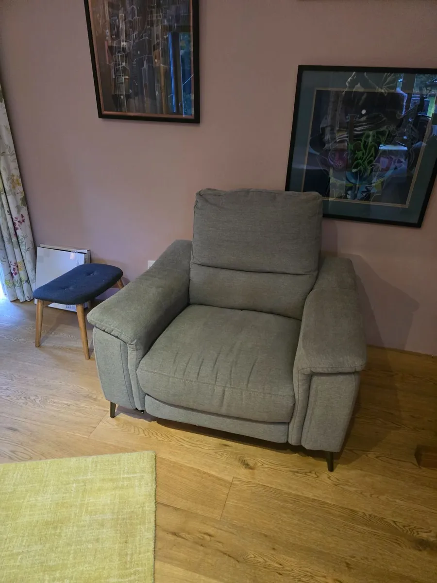 Sofa - 3 Seat with chaise longue & recliner - Image 2