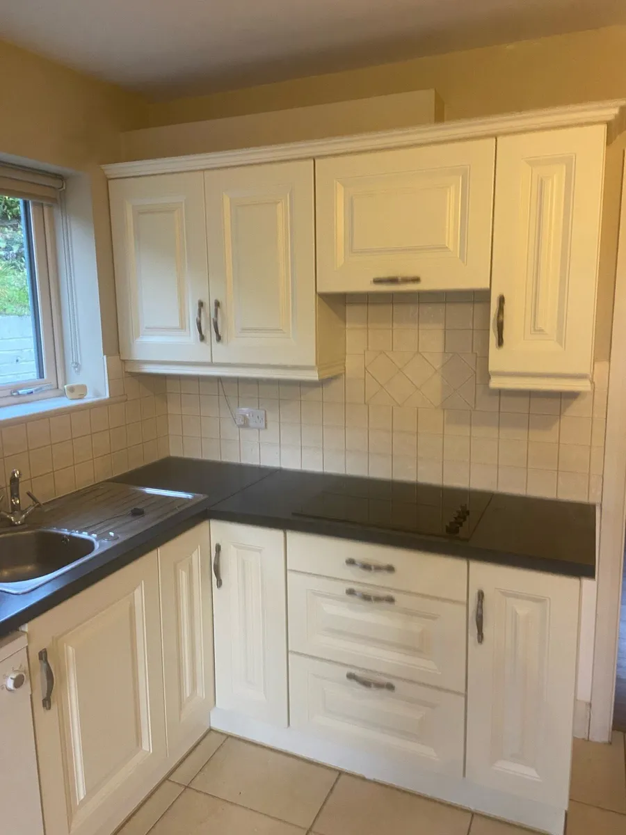Kitchen - Image 3