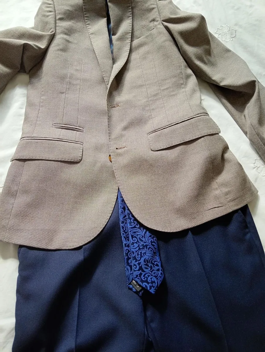 Mens suit - Image 4
