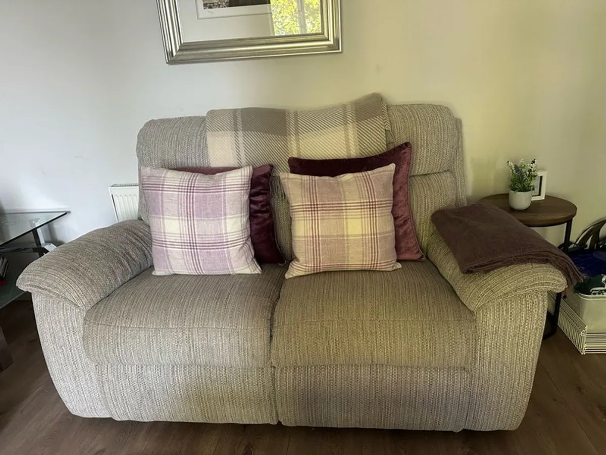 3 Seater Recliner Sofa & Matching 2 Seater Sofa - Excellent Condition - Image 2