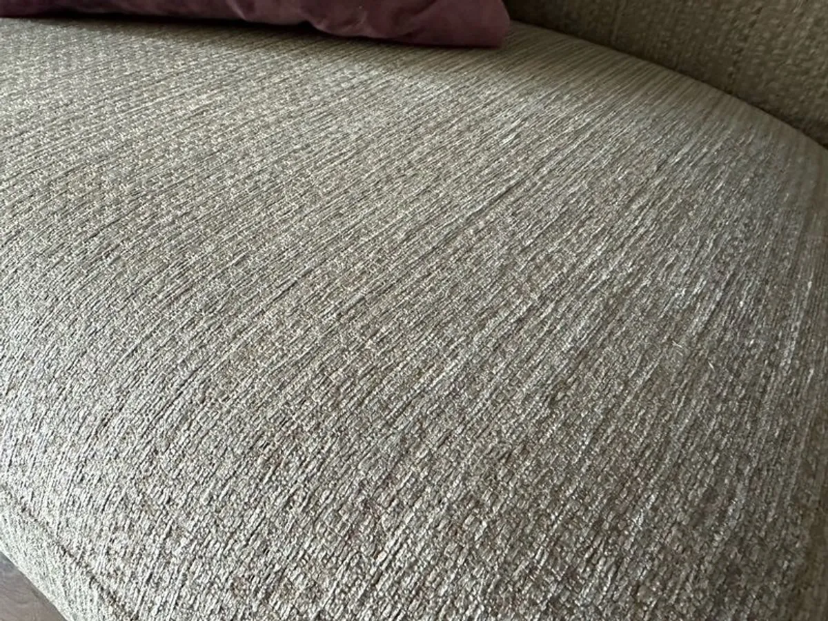 3 Seater Recliner Sofa & Matching 2 Seater Sofa - Excellent Condition - Image 4