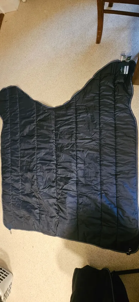 6ft3  horse rug good condition - Image 3