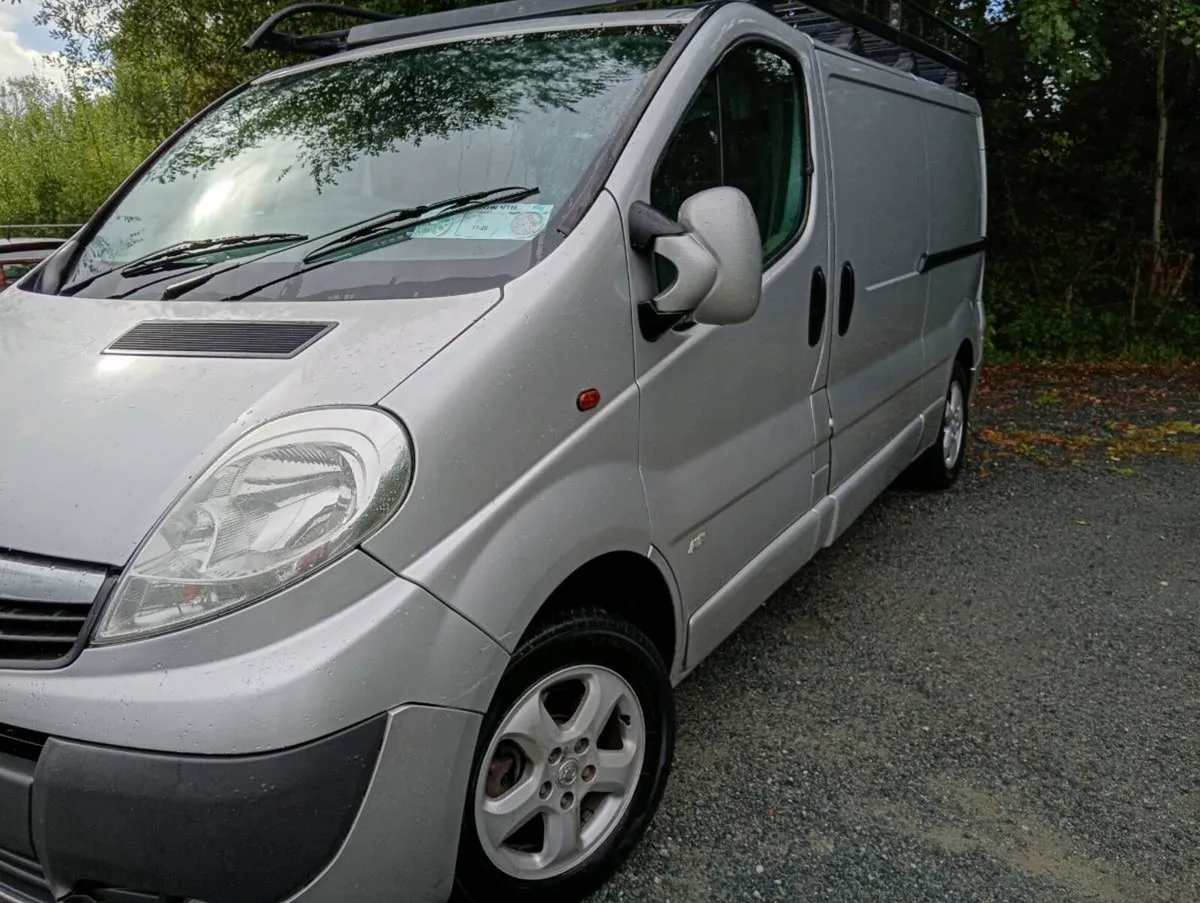 Vauxhall vívaro 141 taxed and tested - Image 3