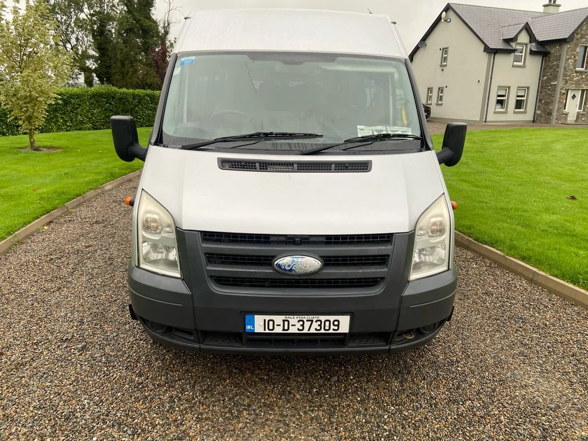 2010 FORD TRANSIT MINI BUS 17 seats - Image 4