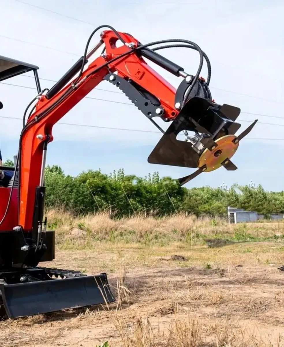 NEW MINI DIGGER BRUSH CUTTER ( 25mm pins)