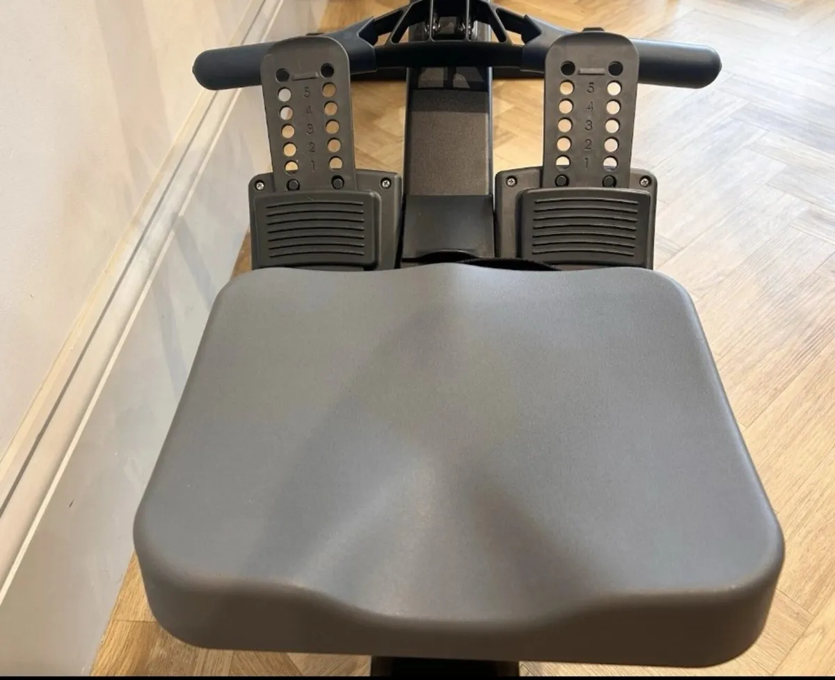 Rowerg Concept 2 PM5 rowing machine - Image 3
