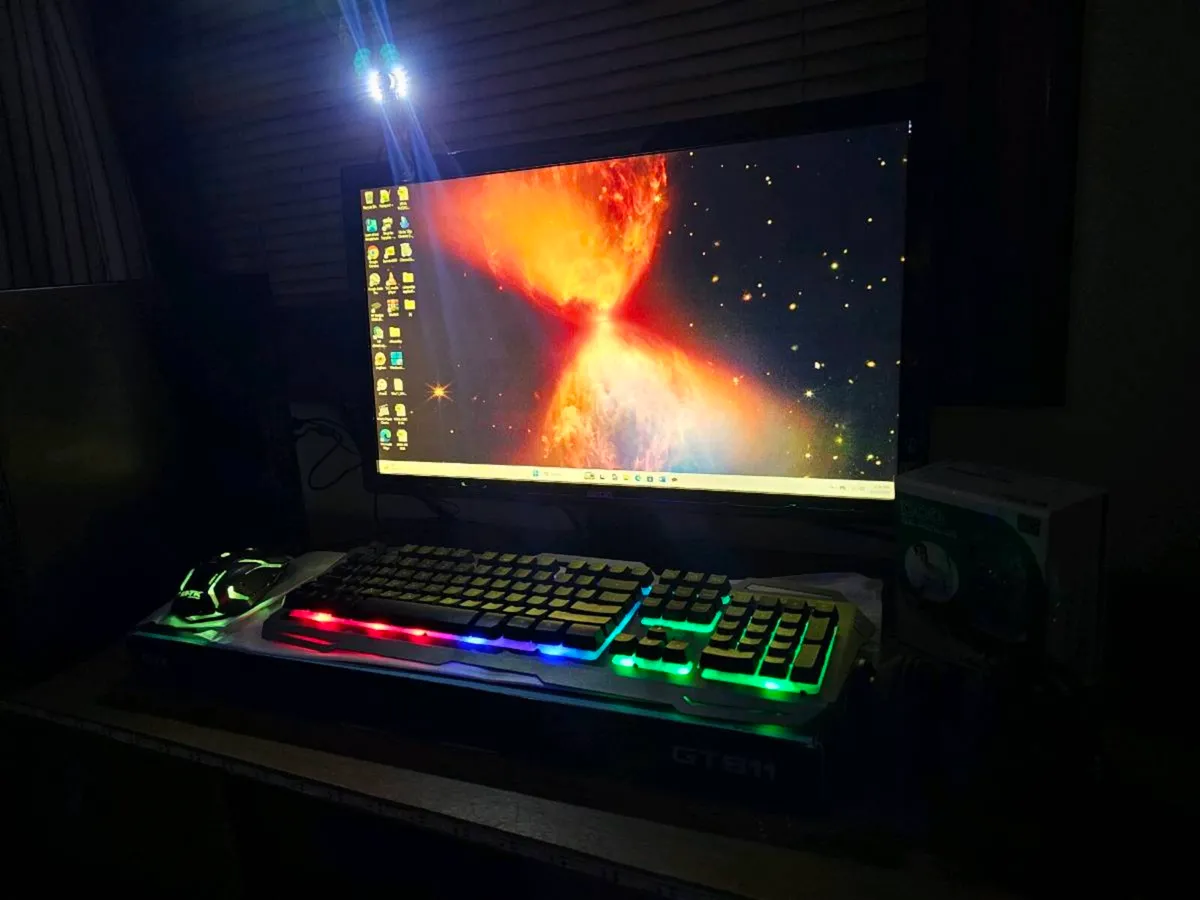🖥️ COMPLETE PC GAMING / COLLEGE SETUP  i7 + 26" S - Image 2