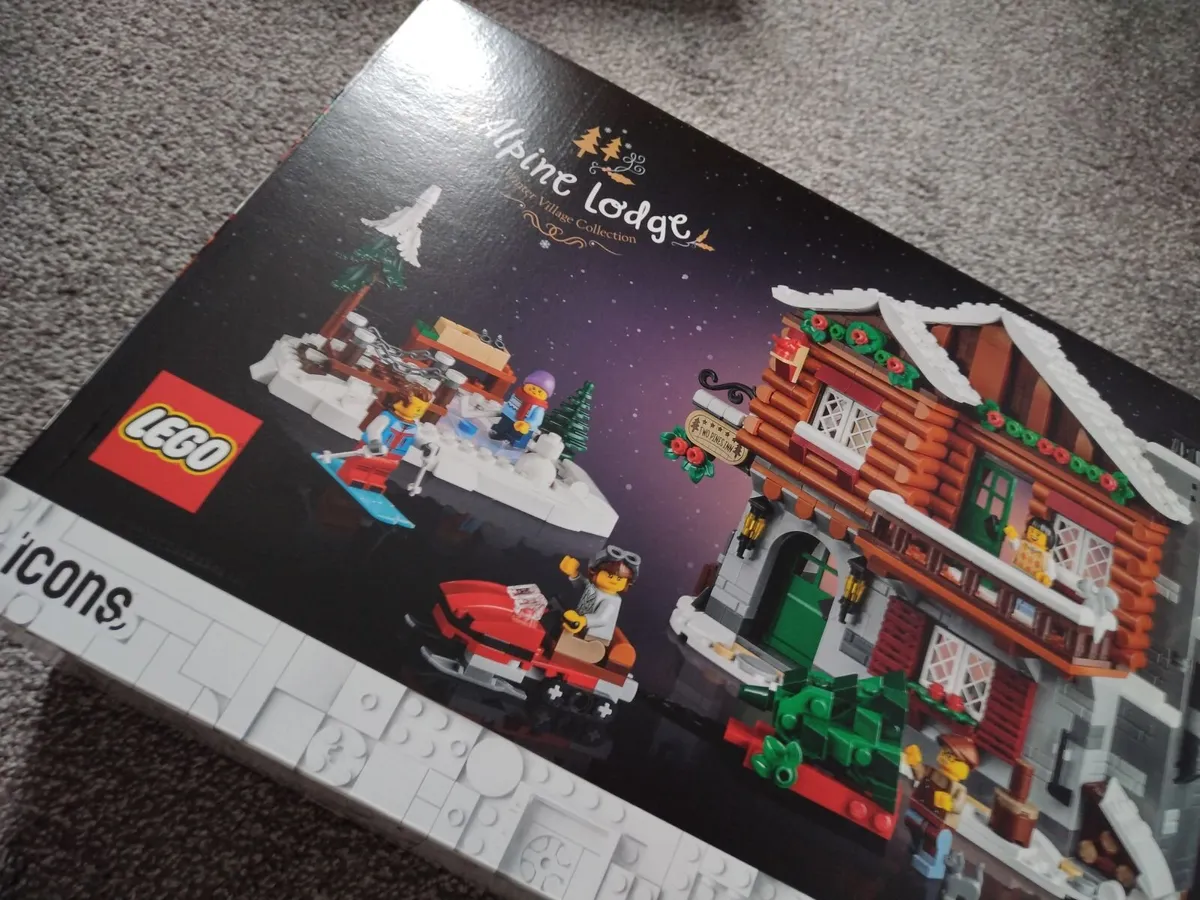 Lego Alpine Christmas Lodge €180 - Image 3