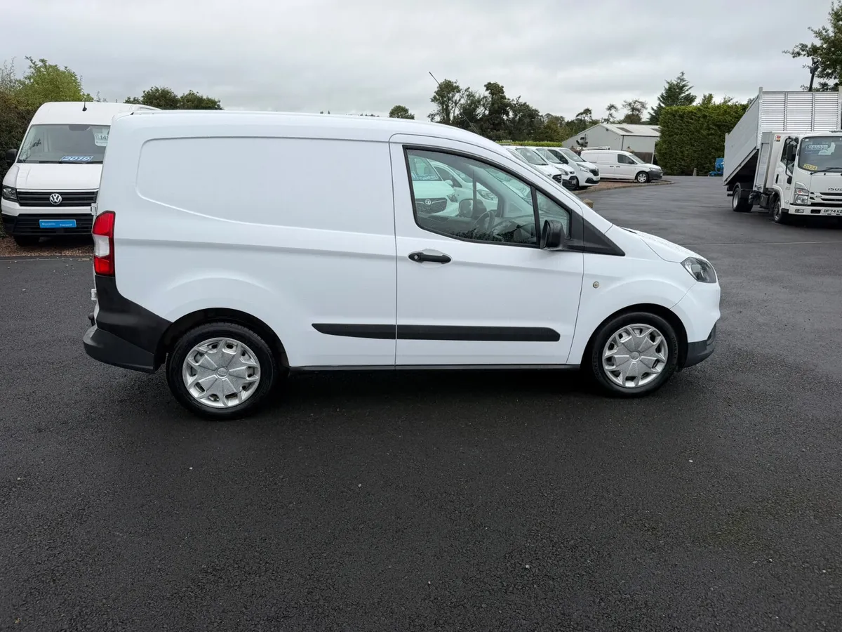 Ford Transit Courier 1.5 Tdci - NO VAT - Image 4