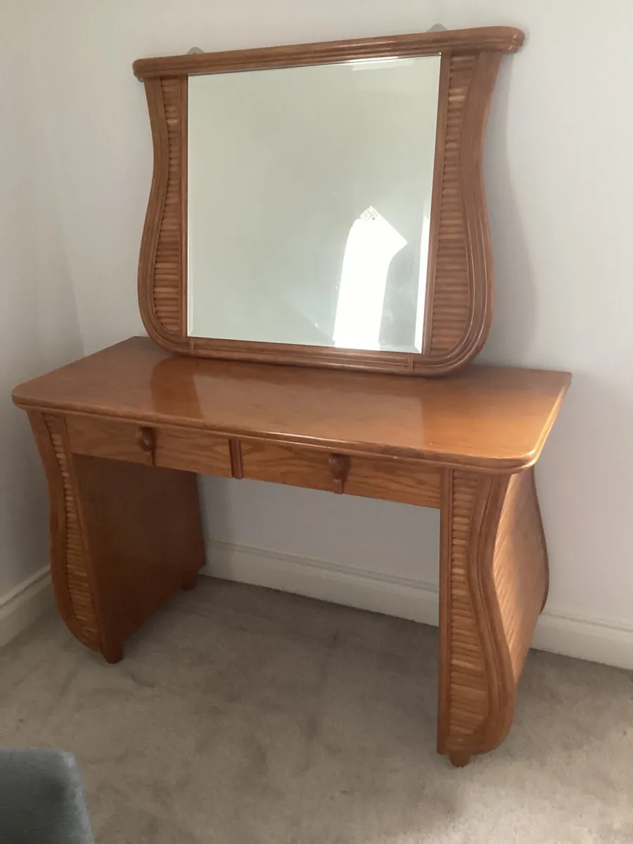 Bedroom furniture - Image 2