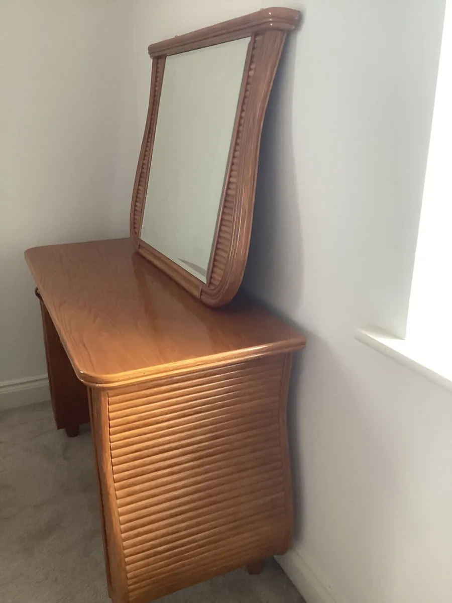 Bedroom furniture - Image 3