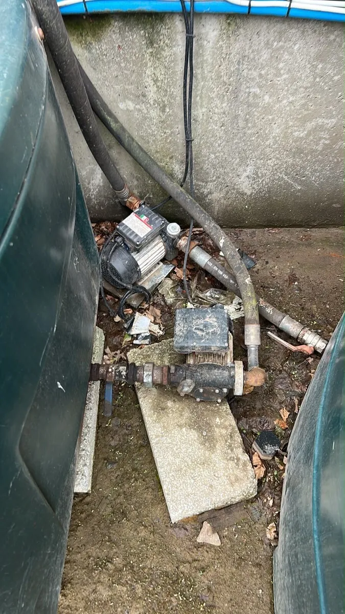 Diesel tank with pump - Image 2