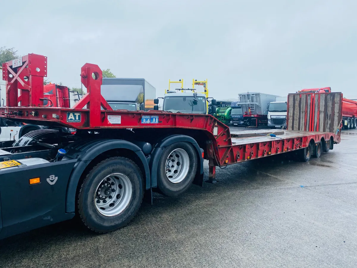 Andover Lowloader outriggers Rearlift axle - Image 1