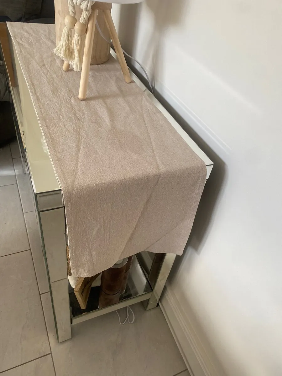 Console table - Image 2