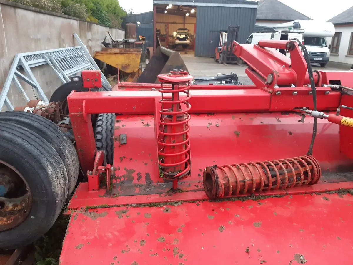 Tractor - Image 2