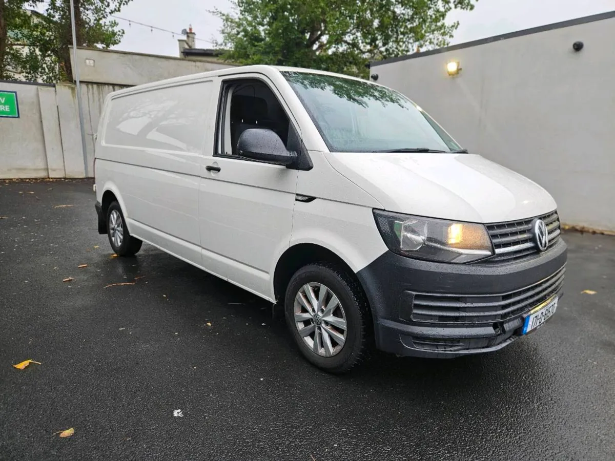 Volkswagen Transporter 2017 - Image 1