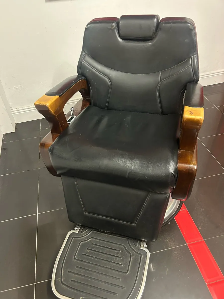 Barber chair - Image 2