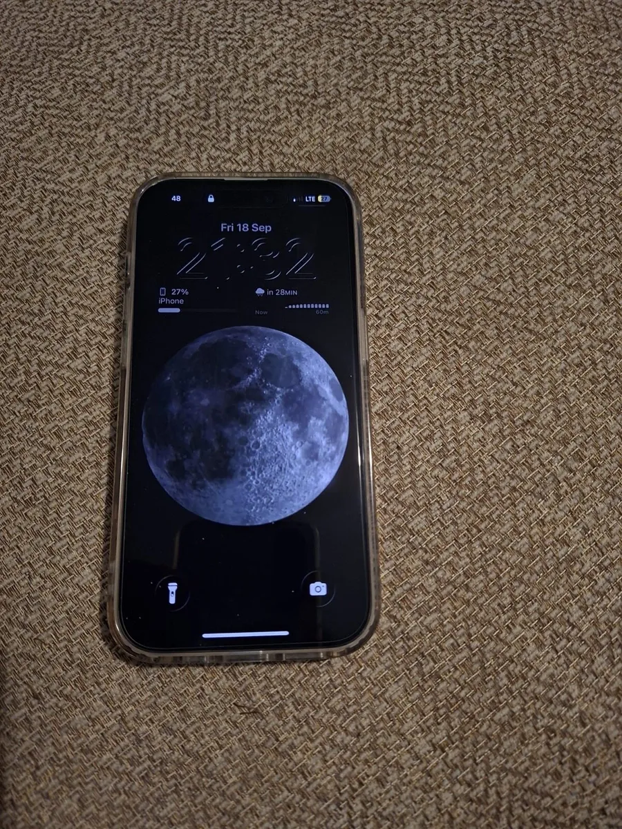 iPhone 14 Pro - Image 2