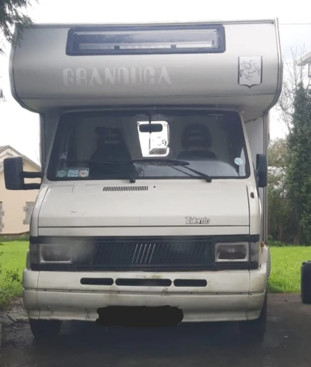 Camper - Image 2