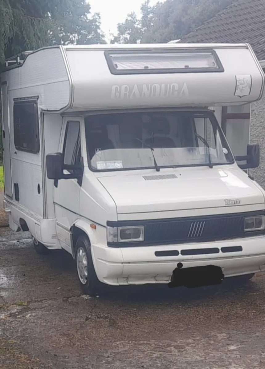 Camper - Image 1