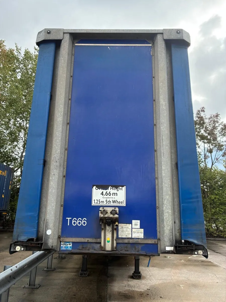 10x 2015 4.65m Curtainside trailers - Image 2