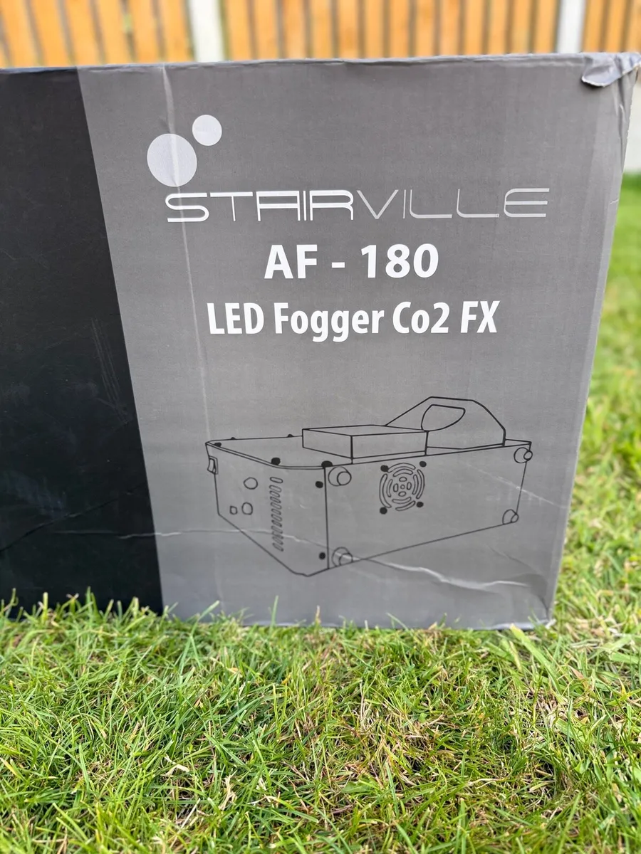 Fog machine Stairville with lights - Image 1