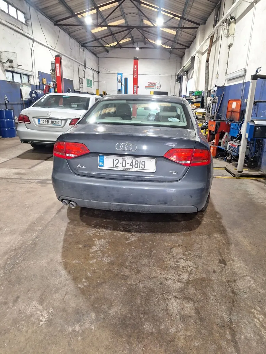AUDI A4 - Image 2