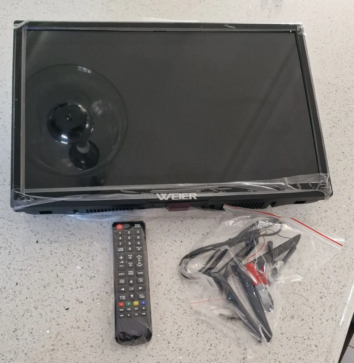 12 volt and mains operated TFT LED TV Saorview - Image 1