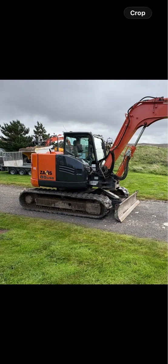 2016 Hitachi 85USB-5 - Image 1