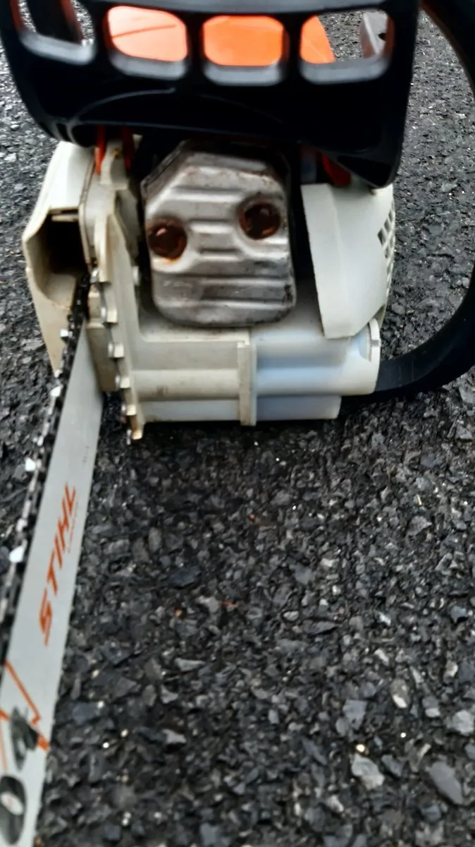 Stihl ms211 chainsaw - Image 3