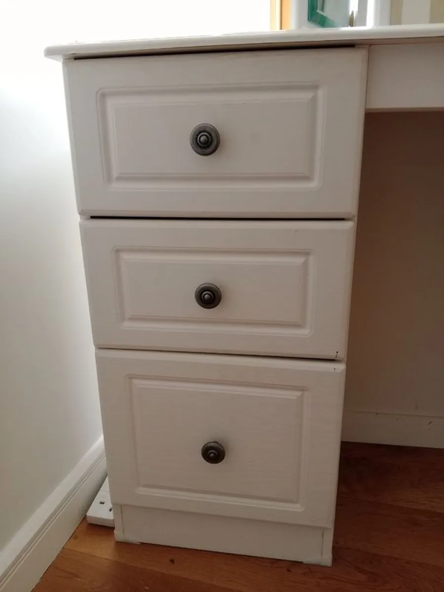 Make up desk with mirror - Image 4