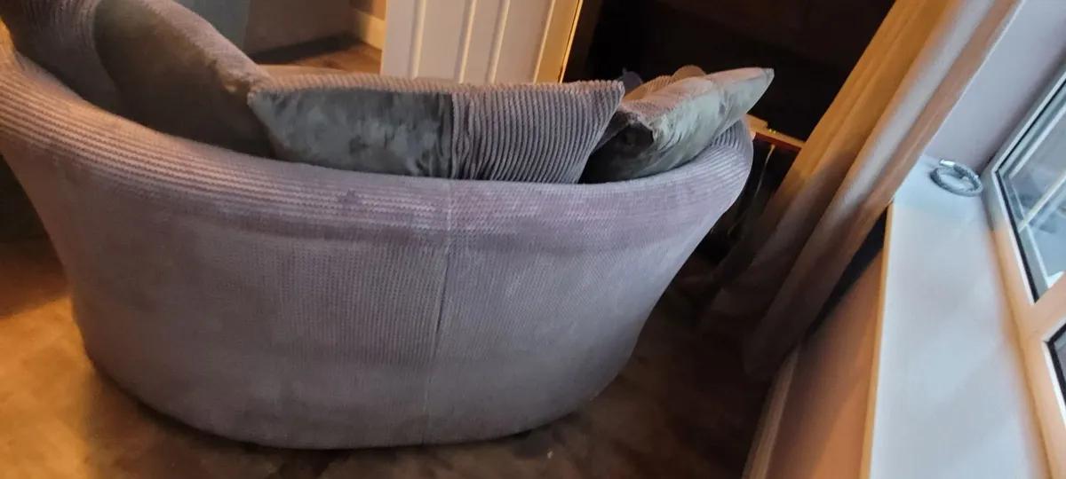 2 DFS couches and footstool - Image 2