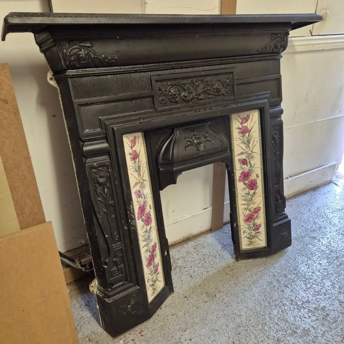 Cast iron fireplace - Image 2