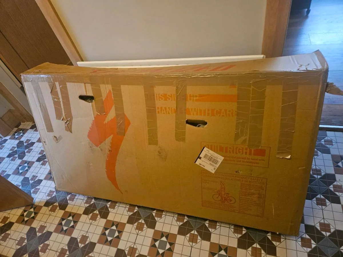 A bike box - Image 3