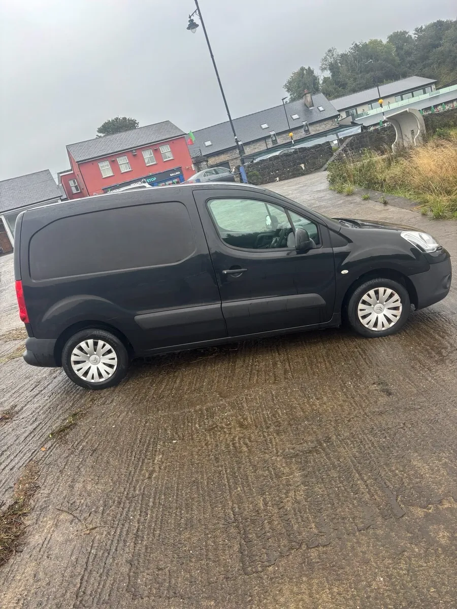 Citreon berlingo 2013 1.6 Diesel 3 seater - Image 3