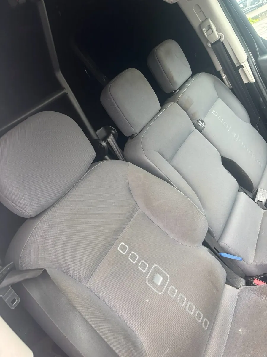 Citreon berlingo 2013 1.6 Diesel 3 seater - Image 4