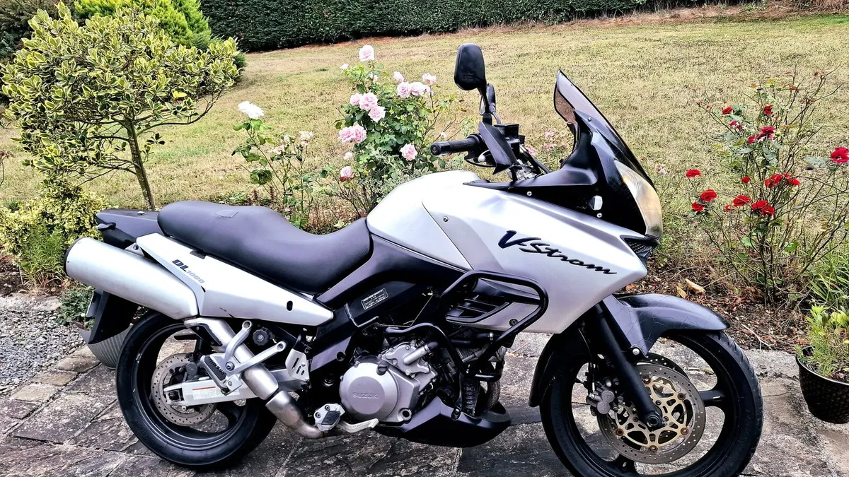 SUZUKI V STROM 1000 - Image 1