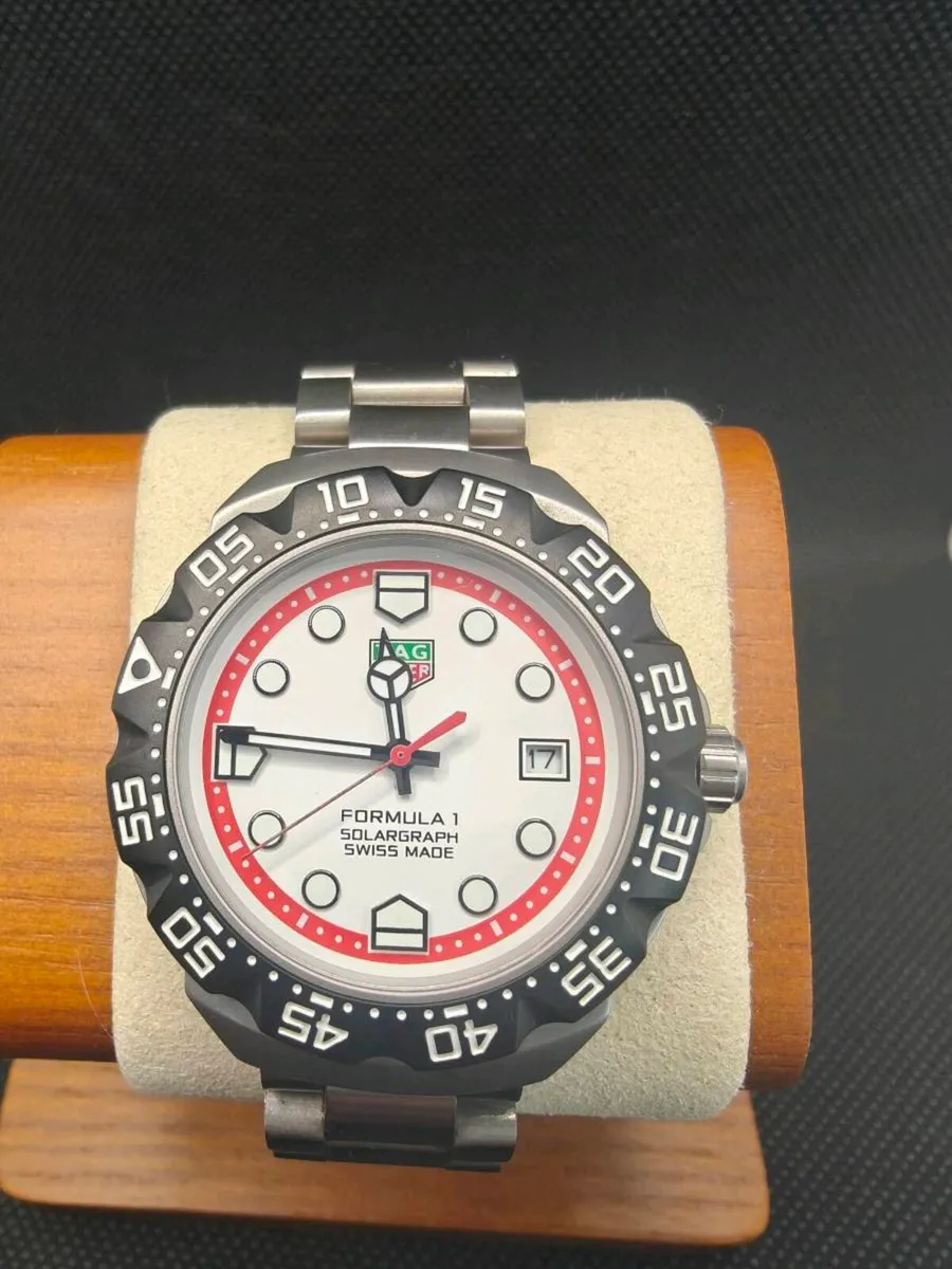 Tag Heuer solargraph watch - Image 1