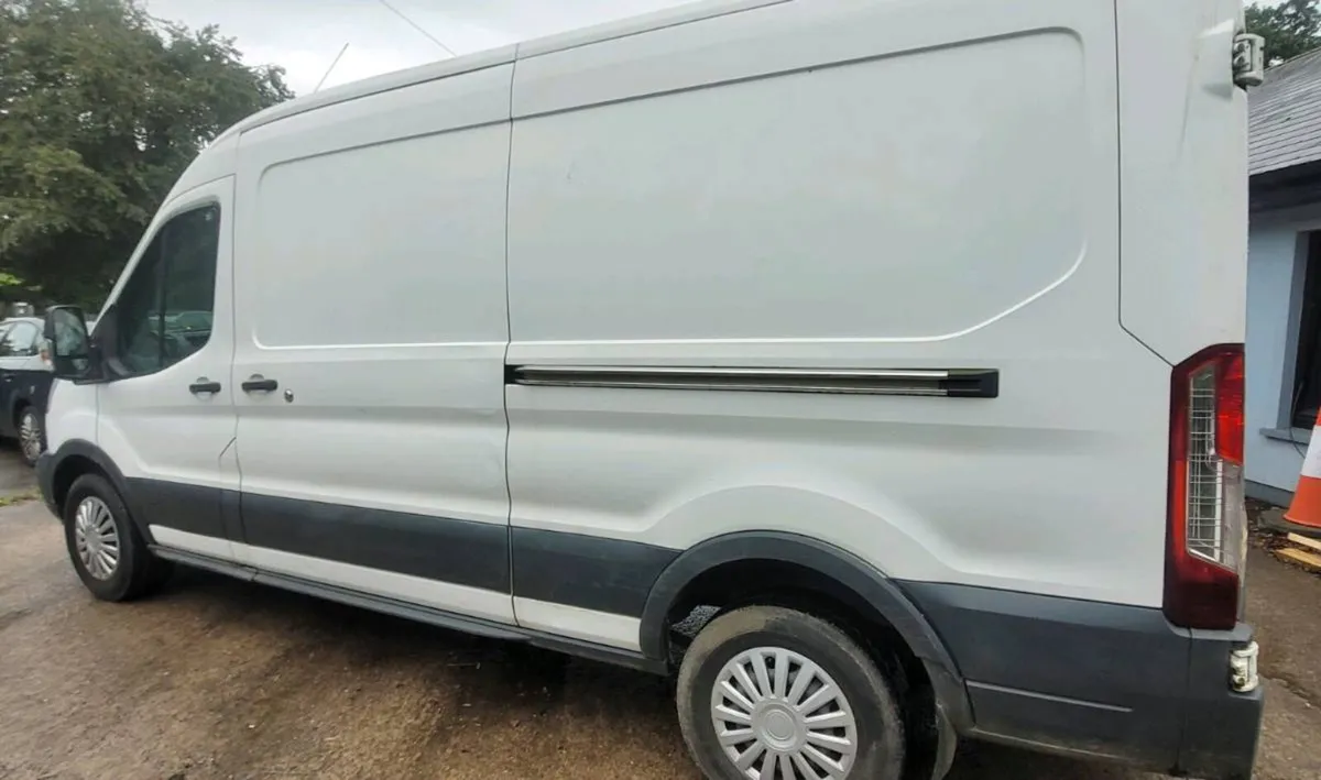 Ford Transit - Image 2